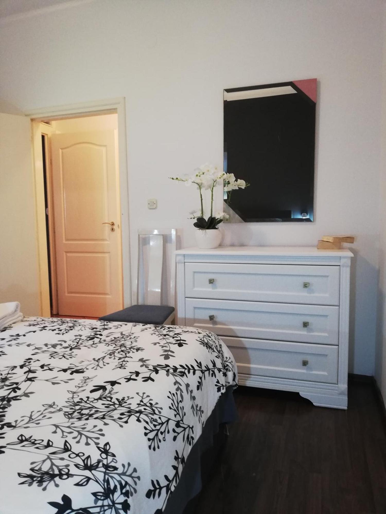 Apartments Poretti For 2,In Center Parking Free In The Yard,6 Min Beach Walk Rovinj Extérieur photo
